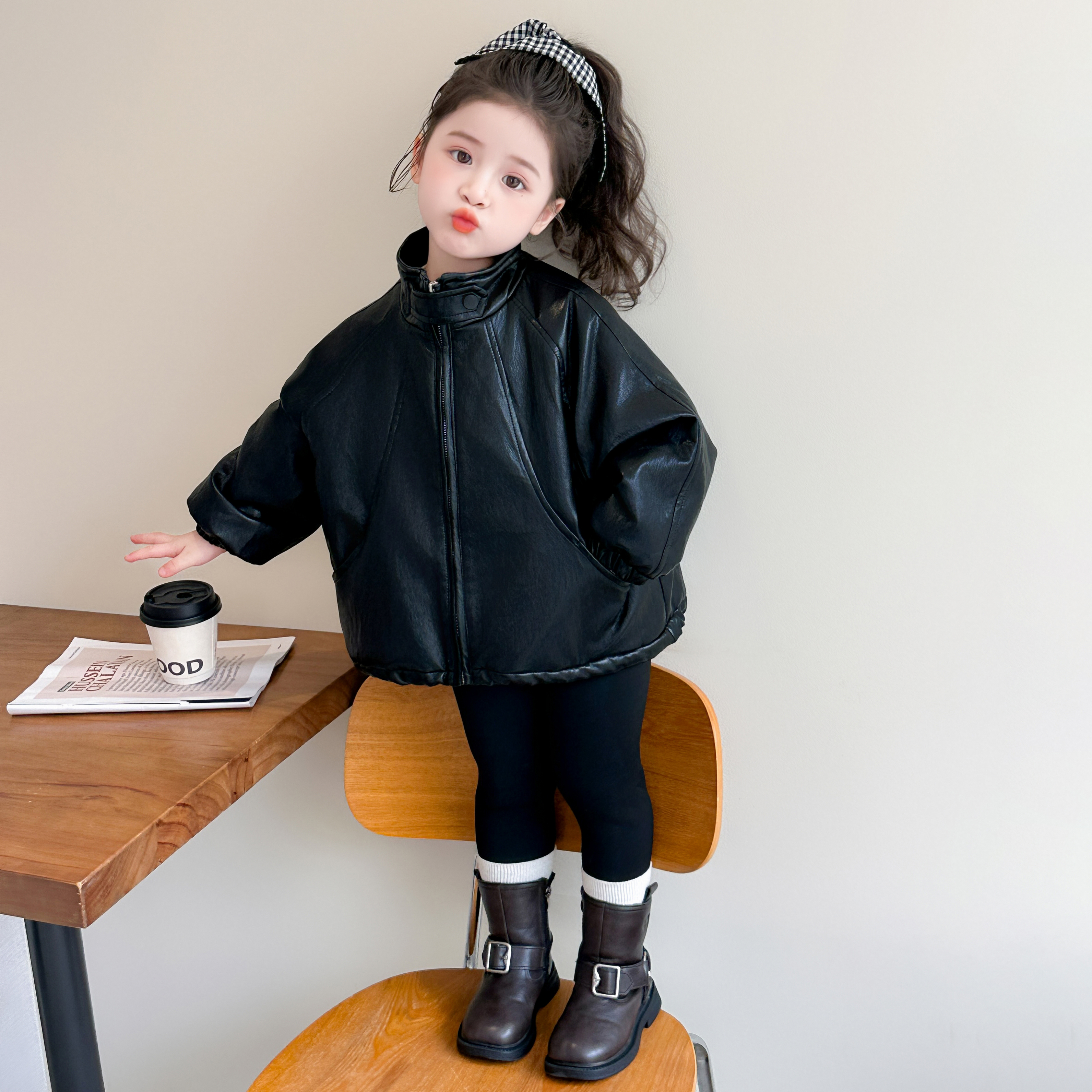 女童皮衣外套2025新款儿童皮夹克女宝宝秋冬款一体绒加绒加厚外衣