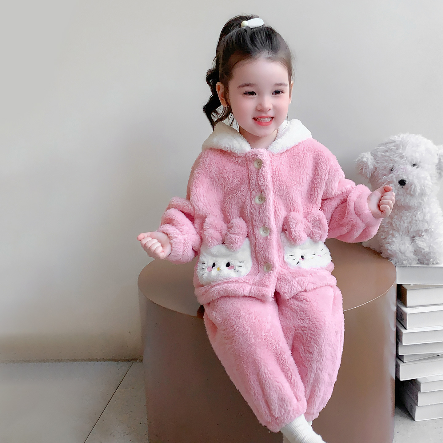 女童睡衣套装2025新款卡通珊瑚绒家居服冬装加厚保暖洋气法兰绒款