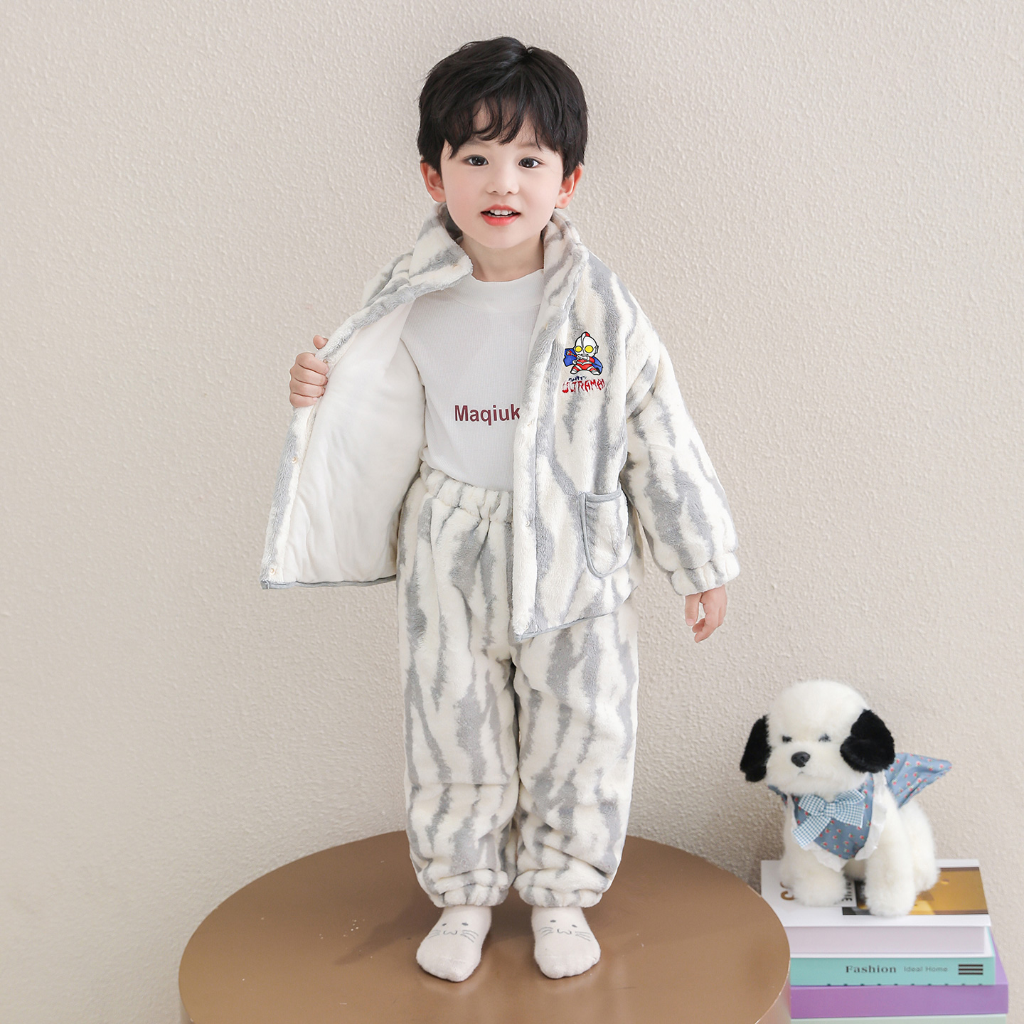 男童睡衣套装秋冬加厚法兰绒三层夹棉加绒加厚珊瑚绒家居服小童款