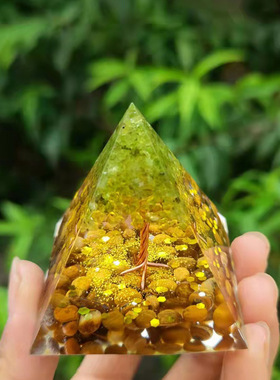 外贸爆款水晶球金字塔水晶碎石滴胶树脂家居桌面手工摆件
