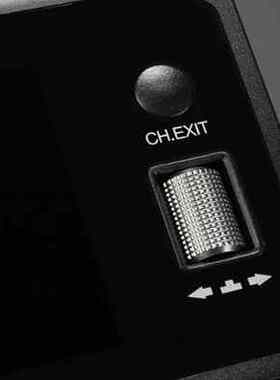 ToolkitRC M6DAC双路15A 700W 锂电池 智能充电器 PD65W 手机快充