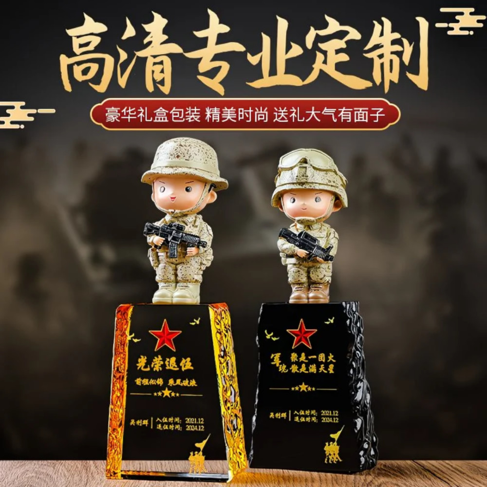 中国军人模型手办特种兵霸气公仔退伍纪念摆件军旅兄弟