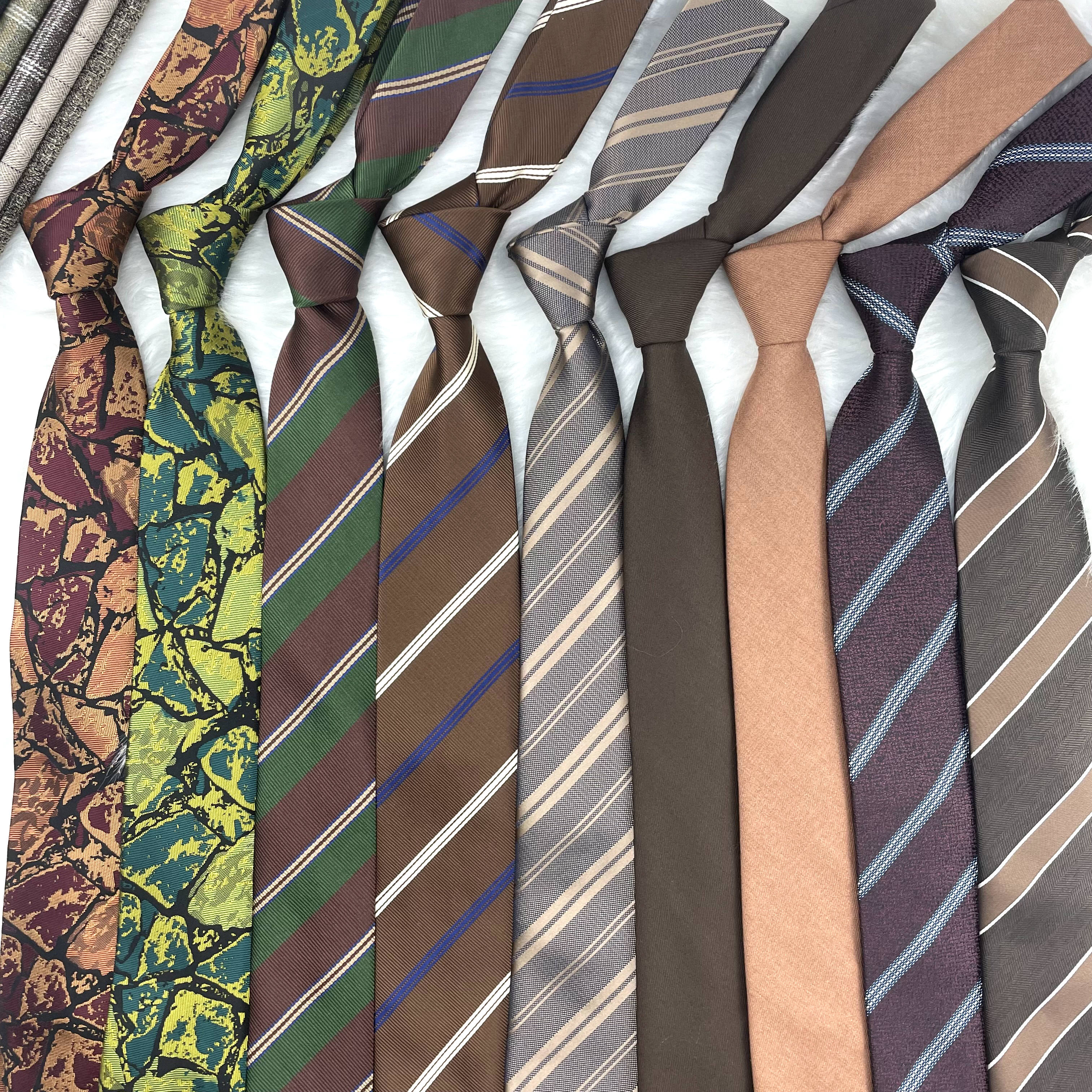 复古棕色咖啡领带手打格纹几物