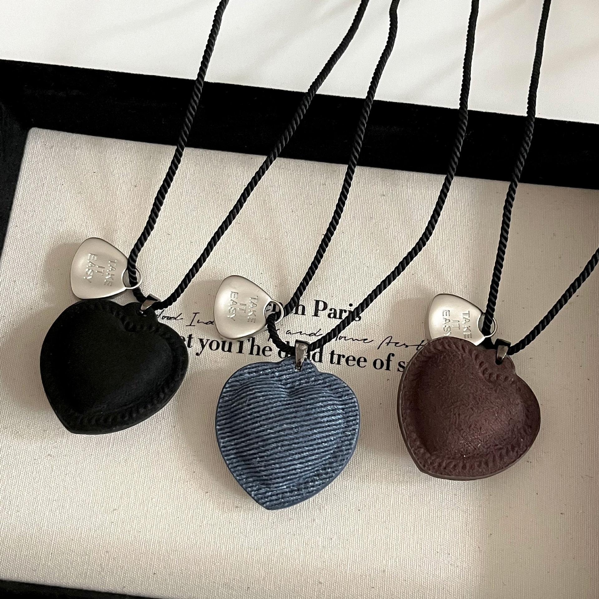 韩国博主同款牛仔爱心麻绳项链