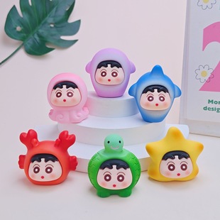 一组12个颜色办公室书桌公仔潮玩 海洋小新