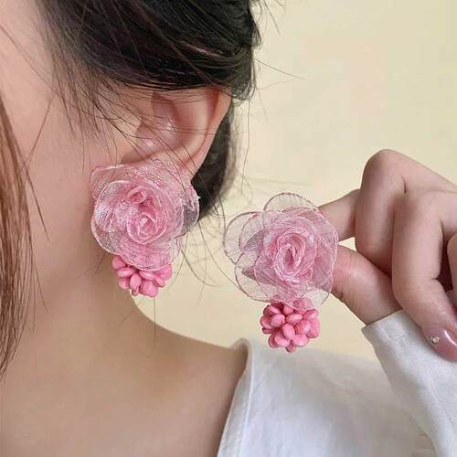 粉色欧根纱玫瑰花耳环