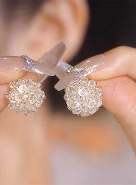 韩国手工圆形白色水晶花球银针耳钉女超仙气质名媛小众设计感耳环