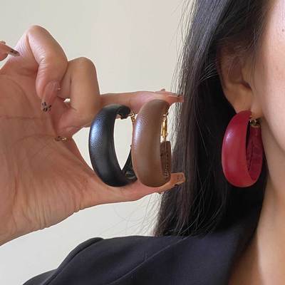欧美夸张个性宽面皮革大号耳圈