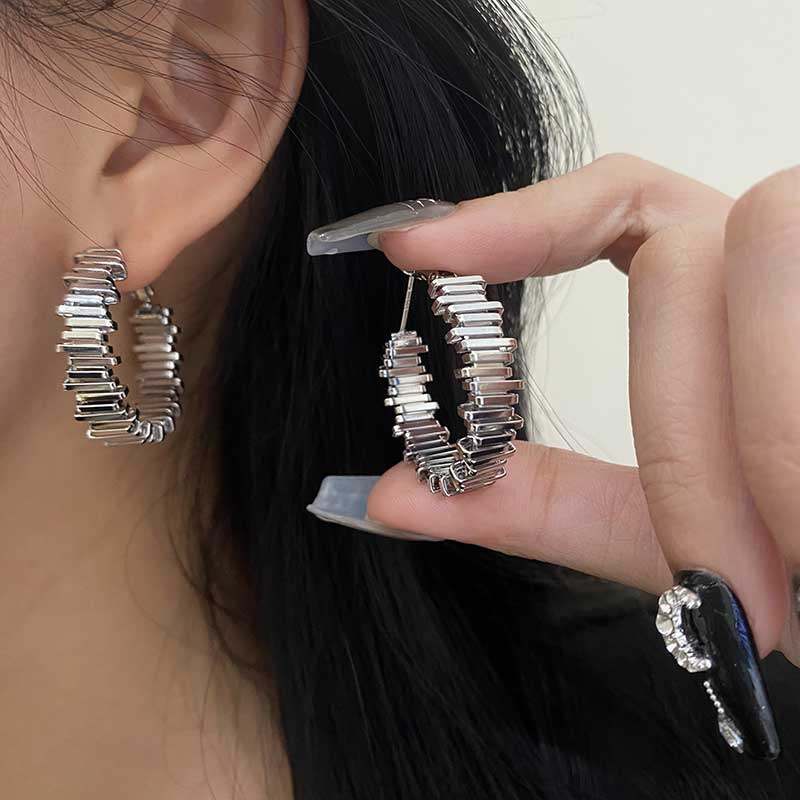 法式复古金属风钢琴音符耳圈小众设计感个性创意耳环2025新款爆款