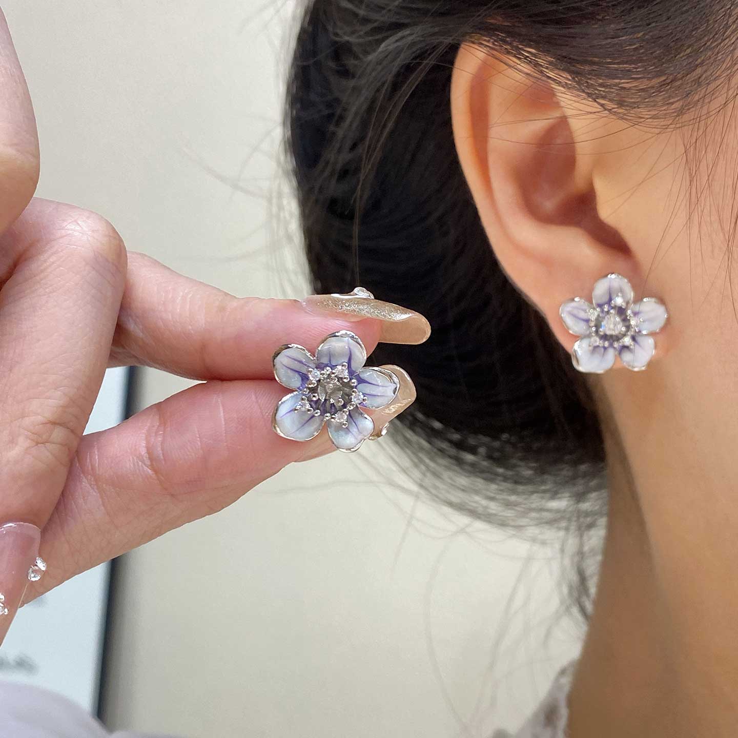 韩版小清新淡紫色闪锆花朵耳钉