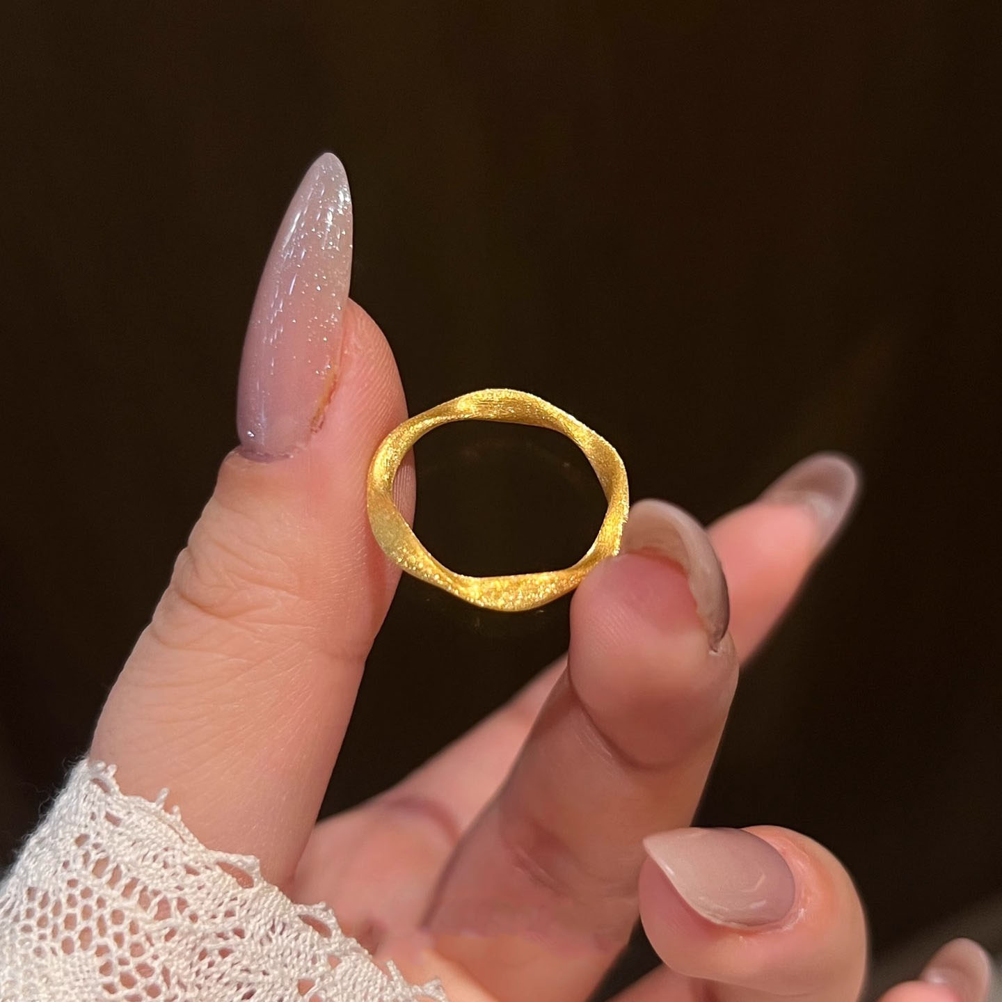 金色莫比乌斯环戒指女2025新爆款