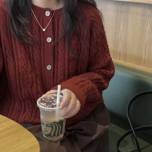 新年过年红色麻花针织衫女秋冬新款宽松百搭氛围感约会毛衣ins