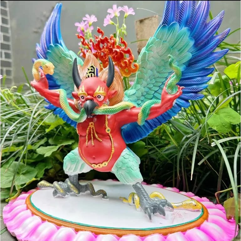 藏传密宗树脂彩绘大鹏金翅鸟佛像