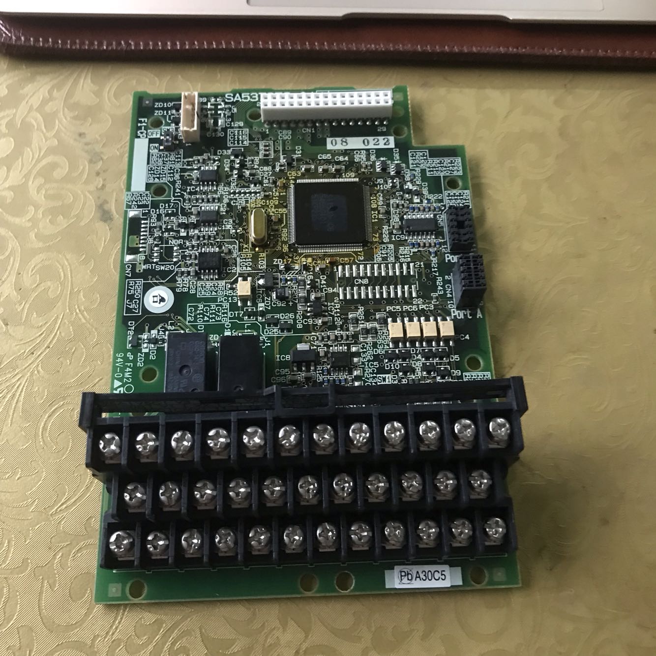 变频器SA537859-01 F1S小功率控制板CPU板成色9.5新