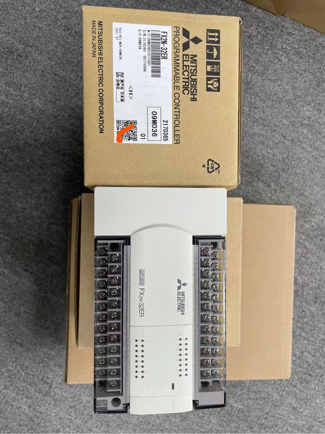 FX2N-32ER 全新原装三菱PLC 可编程控制器 混合IO模块 顺丰包邮
