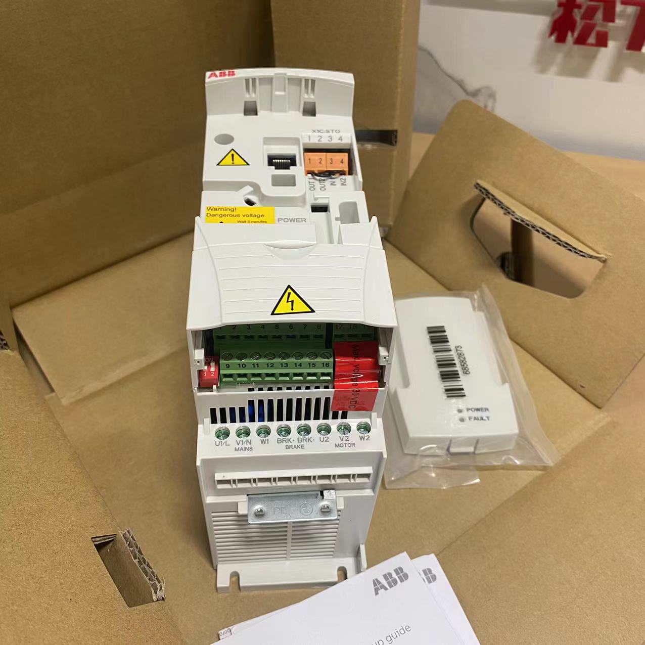 全新原装ABB变频器ACS355-03E-04A1-4  1.5KW