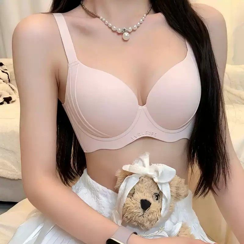 大罩杯聚拢防下垂胸托矫正内衣女大胸显小提拉显圆调整型大码文胸