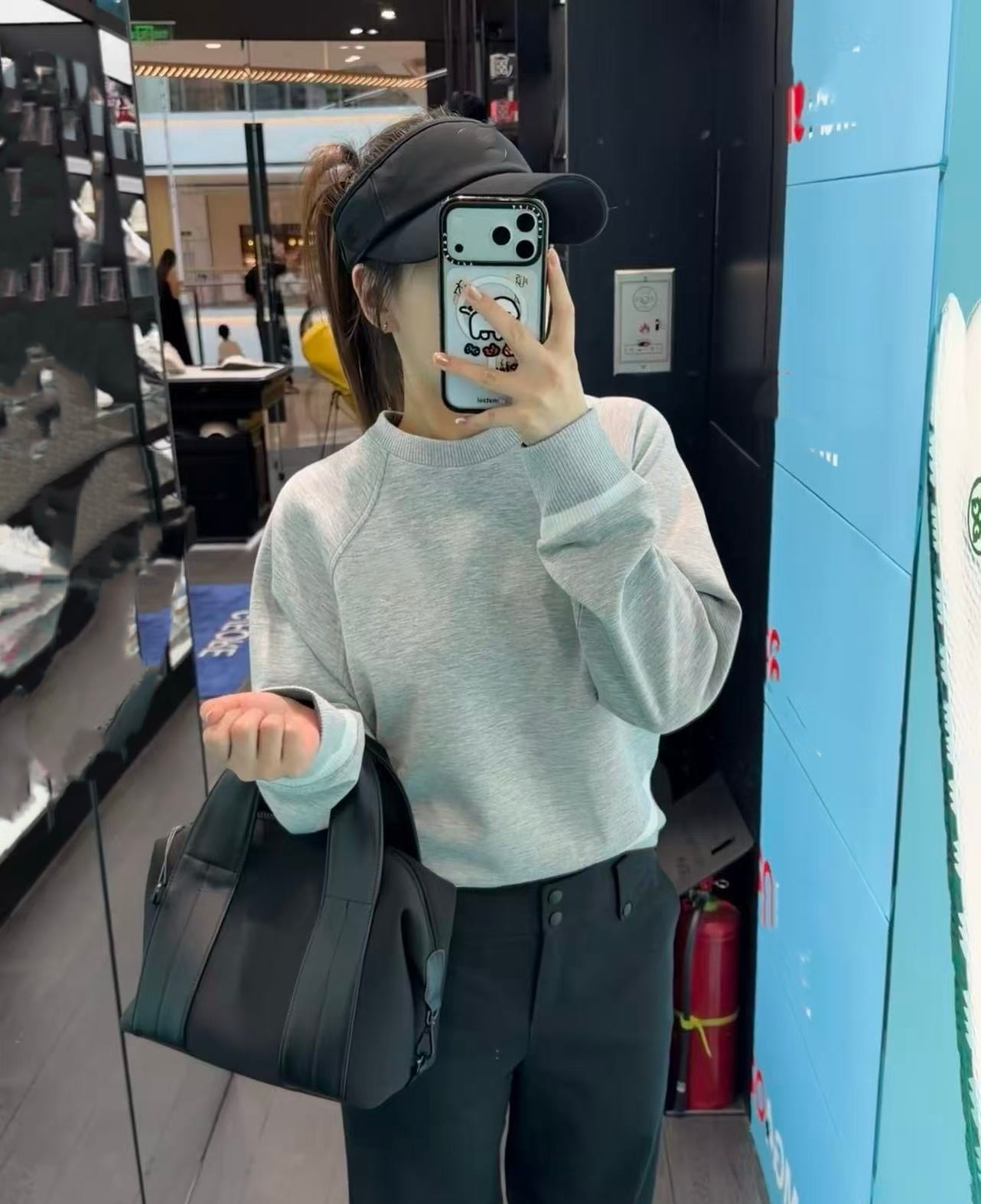 高尔夫衣物包手拎斜挎包女运动通勤手提杂物PU牛津帆布高球包包图片