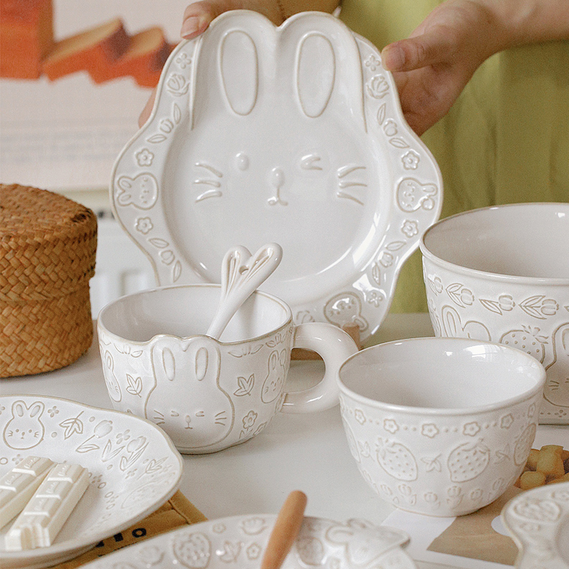 泽滕家陶瓷浮雕卡通兔餐具