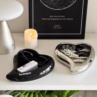 黑色陶瓷首饰收纳盘轻奢香水戒指项链置物香薰托盘烟灰缸拍照道具