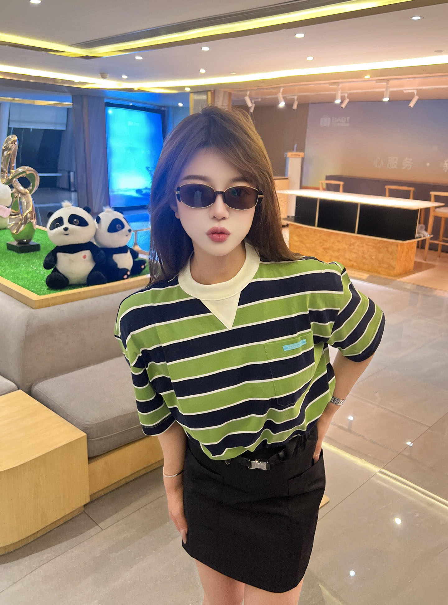 2026春夏装新款韩版时尚绿色条纹宽松版型洋气百搭圆领短袖T恤女