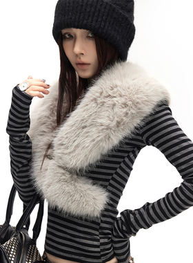 common in 0120 辣妹V领修身条纹长袖拼接上衣秋冬百搭毛领针织衫