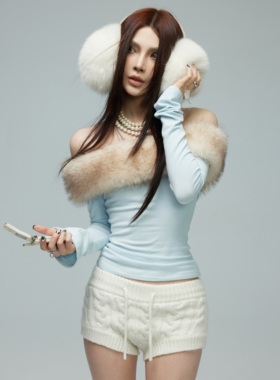 common in 0120恒温美学 辣妹毛领拼接一字肩T恤修身露肩抹胸上衣