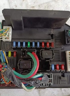 适用于日产逍客智能配电模块 发动机舱控制单元 284B7 2DX1A 原装