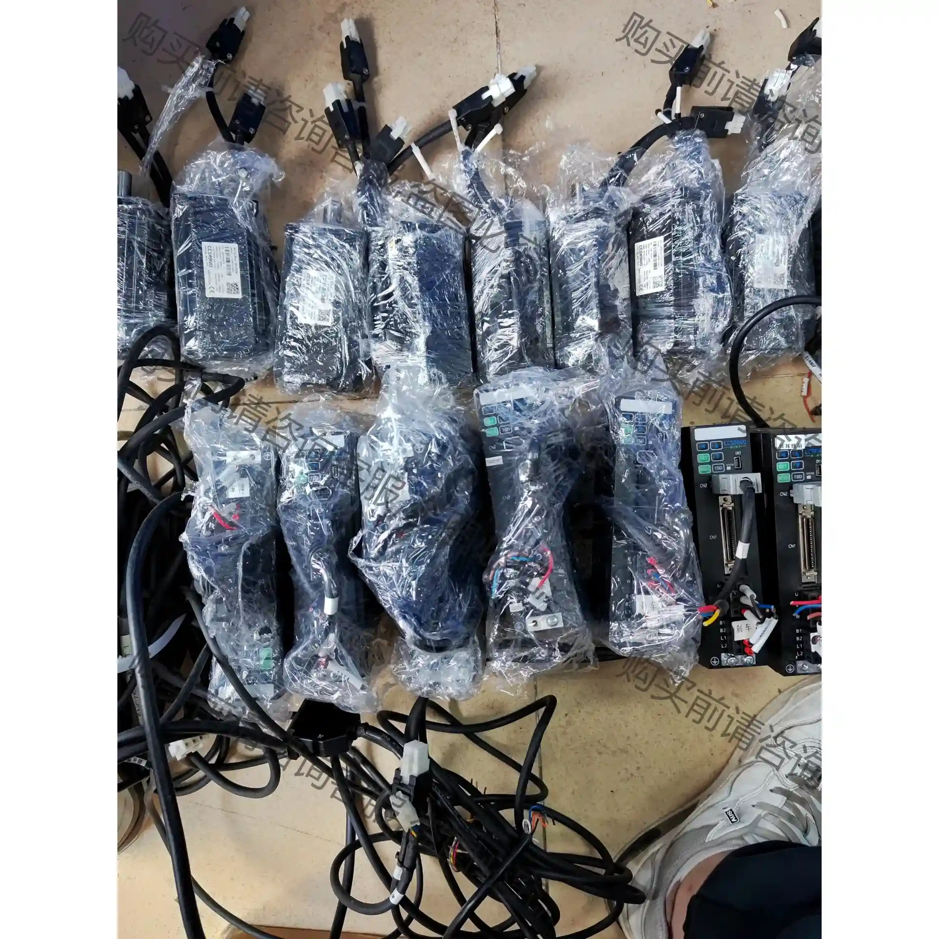 超川伺服电机400W，驱动型号CC-D3P040A2-B，电 先议价 拆机货包