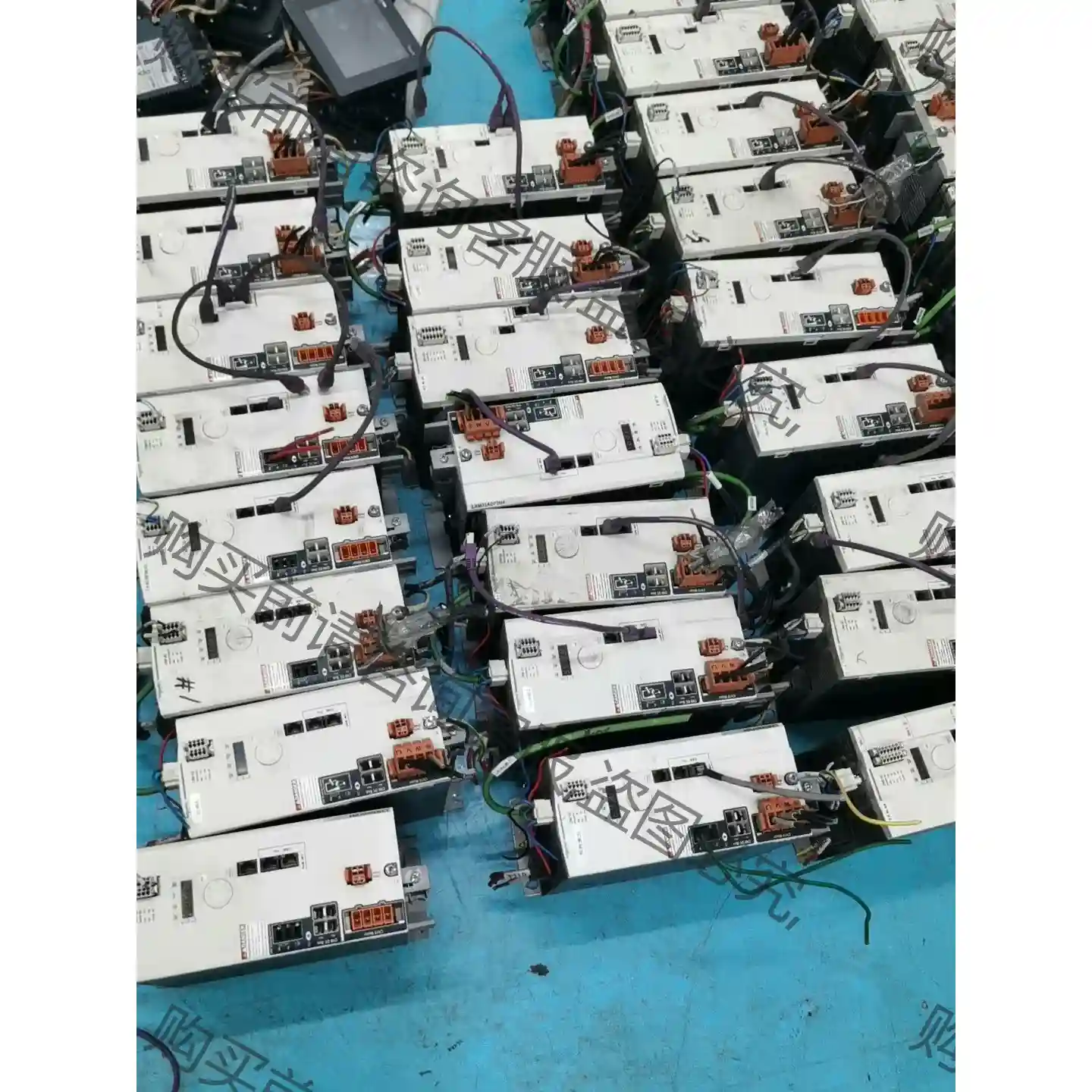 施耐de驱动器LXM32MD72N4 先议价 拆机货包好