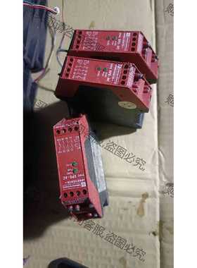 功能正常议价 施耐de拆机原装继电器ⅩPSAC5121，有三个，下图实