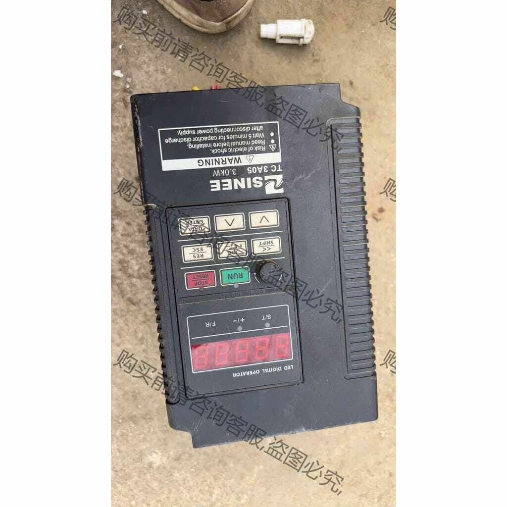 功能正常议价 EINEE变频器TC3A05-3R0-3BB，正常拆机，有2