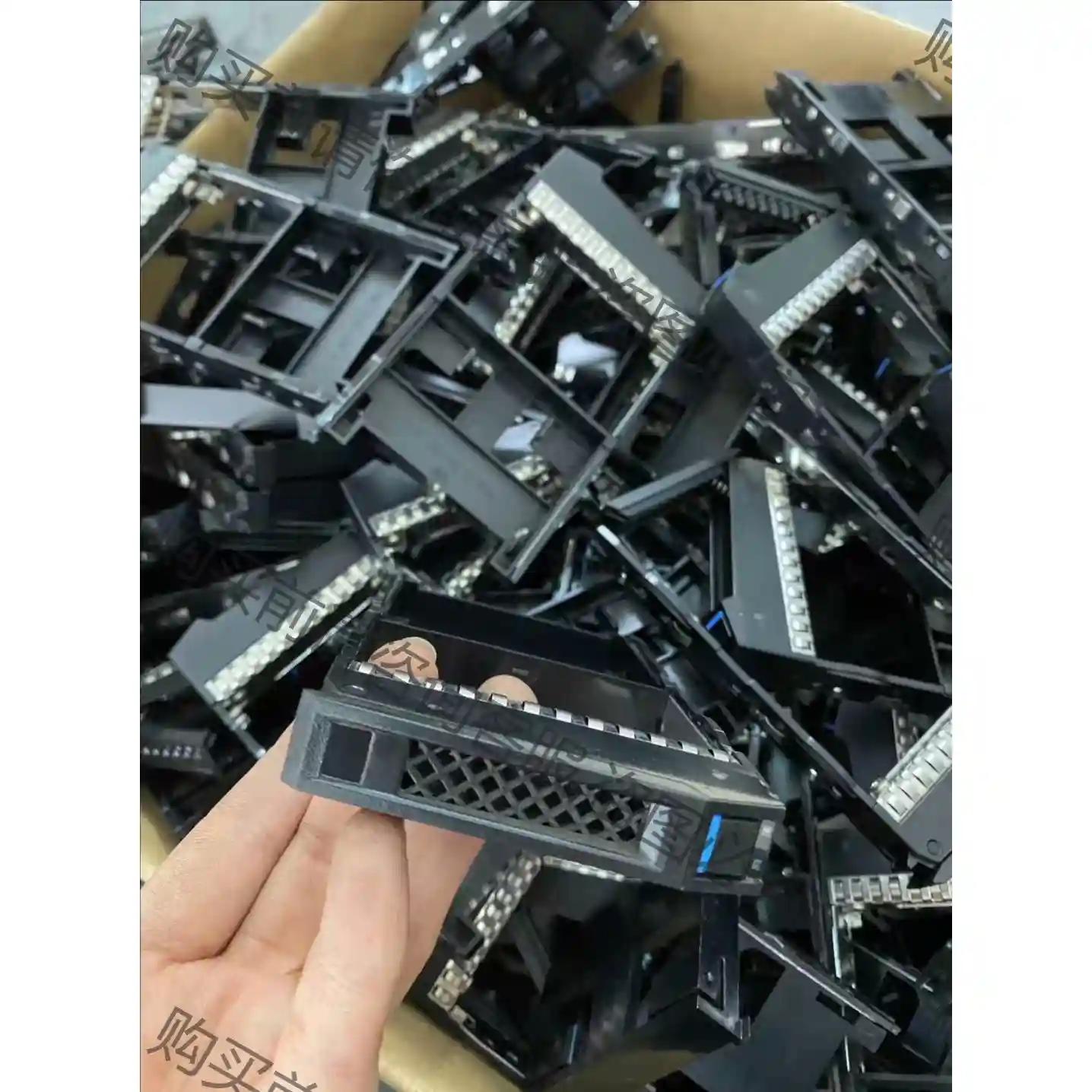 浪潮 浪潮2.5 寸硬盘托架子SA5212 5112 52 先议价 拆机货包好