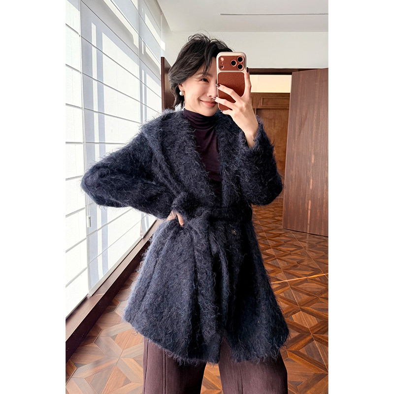HERLAND她地 高奢翻领马海毛大衣女冬季贵气保暖外套HL260113003