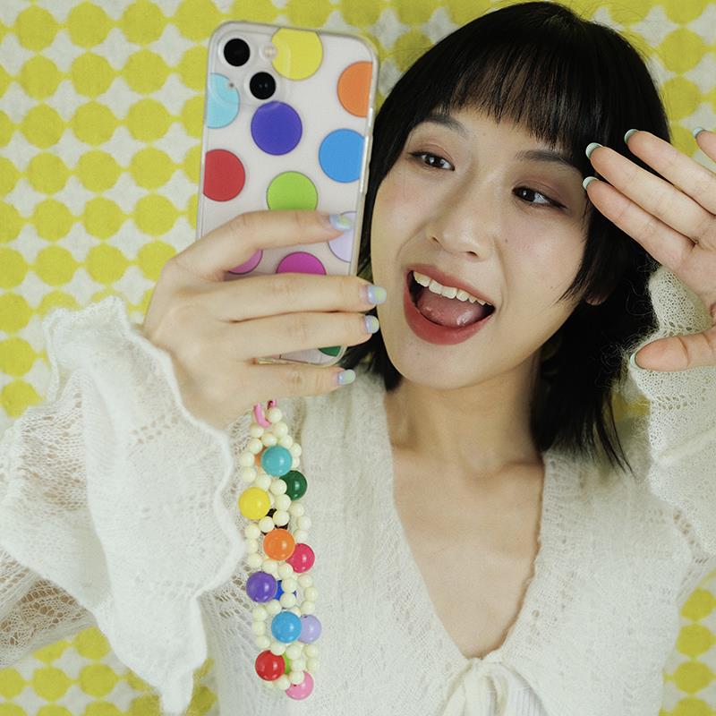 BOMBCACA祖母方格系列 串珠多巴胺撞色编织手机挂绳手机链短款