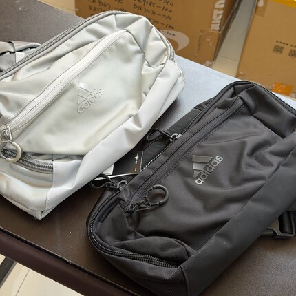 adidas 训练运动大容量斜挎包黑灰两色GL8565GL8568