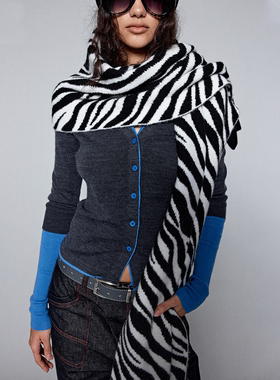 Sound of trio*斑马纹拼色宽大版温暖羊毛混纺围巾