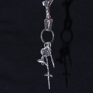 复古玫瑰花十字架腰间挂饰cleanfit设计感小众百搭穿搭配饰裤链