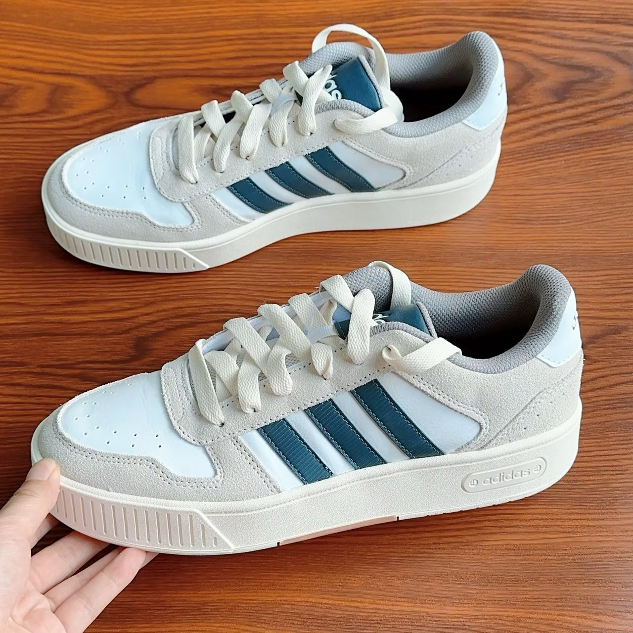 adidas neoD-PAD舒适百搭低帮板鞋男女同款白蓝棕JH8812