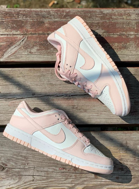 Nike DunkLow 