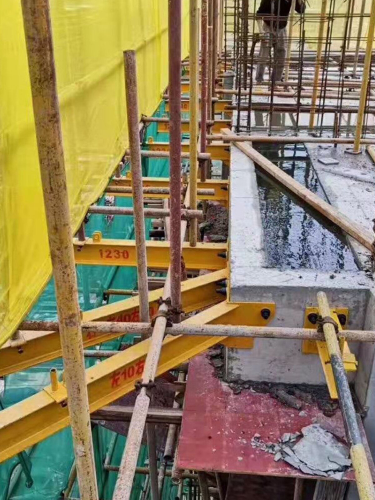 工字钢悬挑梁预埋件花篮拉杆可调式悬挑承力架建筑脚手架