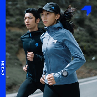 内道能量方格PLUS软壳秋冬女锁温透湿手表窗训练跑步外套