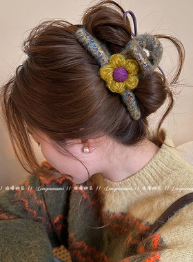 韩系黄色花朵毛绒抓夹女2026新款高级感独特漂亮鲨鱼夹后脑勺发饰