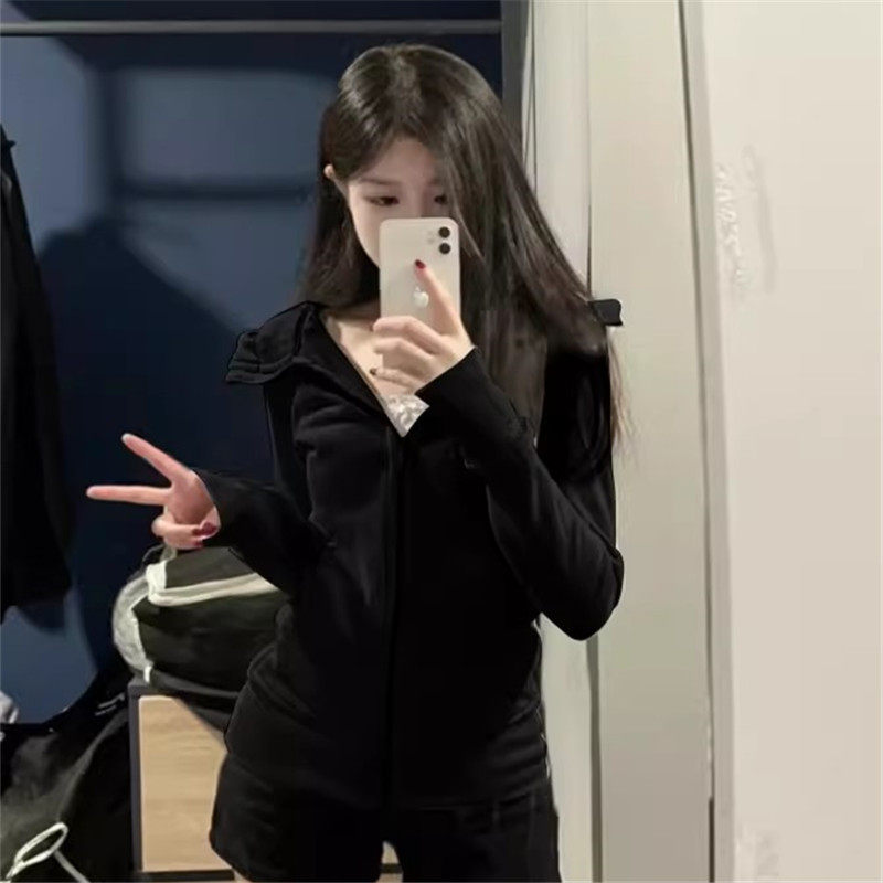定秋季外套女黑色卫衣春秋款2026新修身运动短款连帽紧身瑜伽上衣