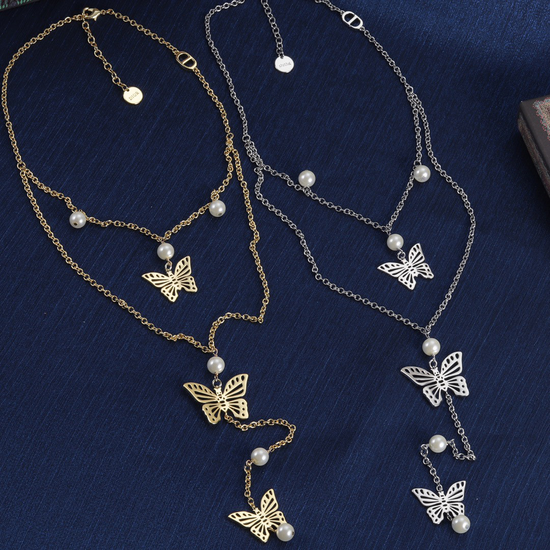 dio2024年秋冬新款珍珠蝴蝶毛衣链女欧美小众设计高级感长款项链