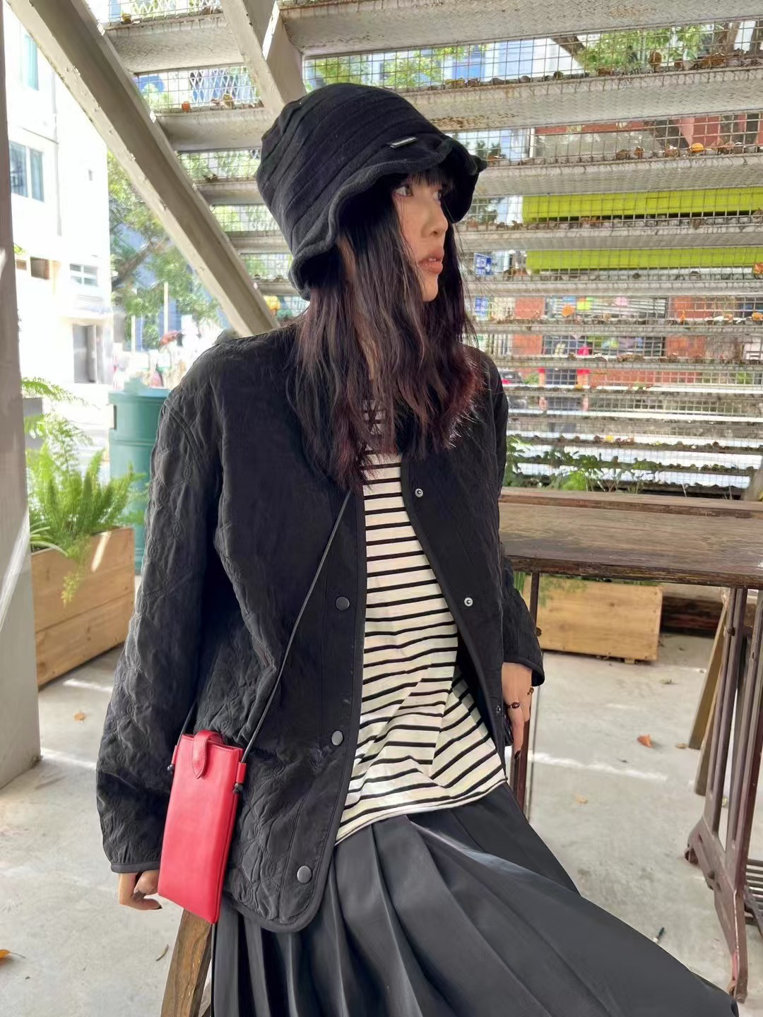 MJY高端女装秋冬新款V领菱格落肩设计薄款棉服女外套