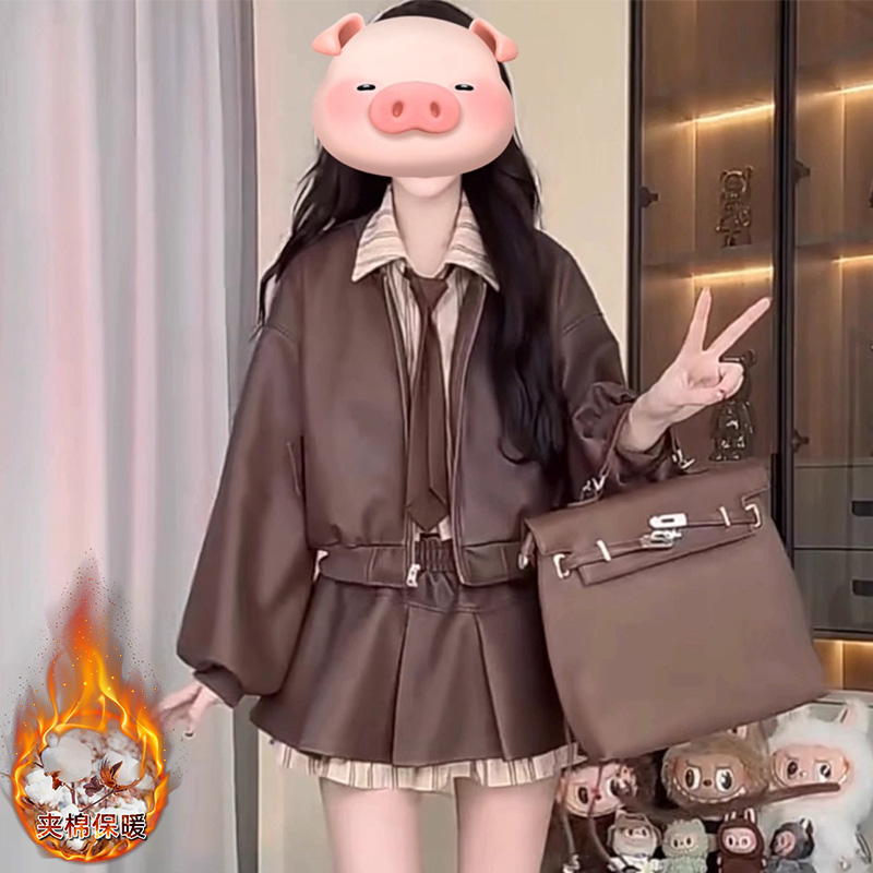 2025秋冬新款穿搭2026超火冬装一整套独特漂亮皮衣外套短裙三件套