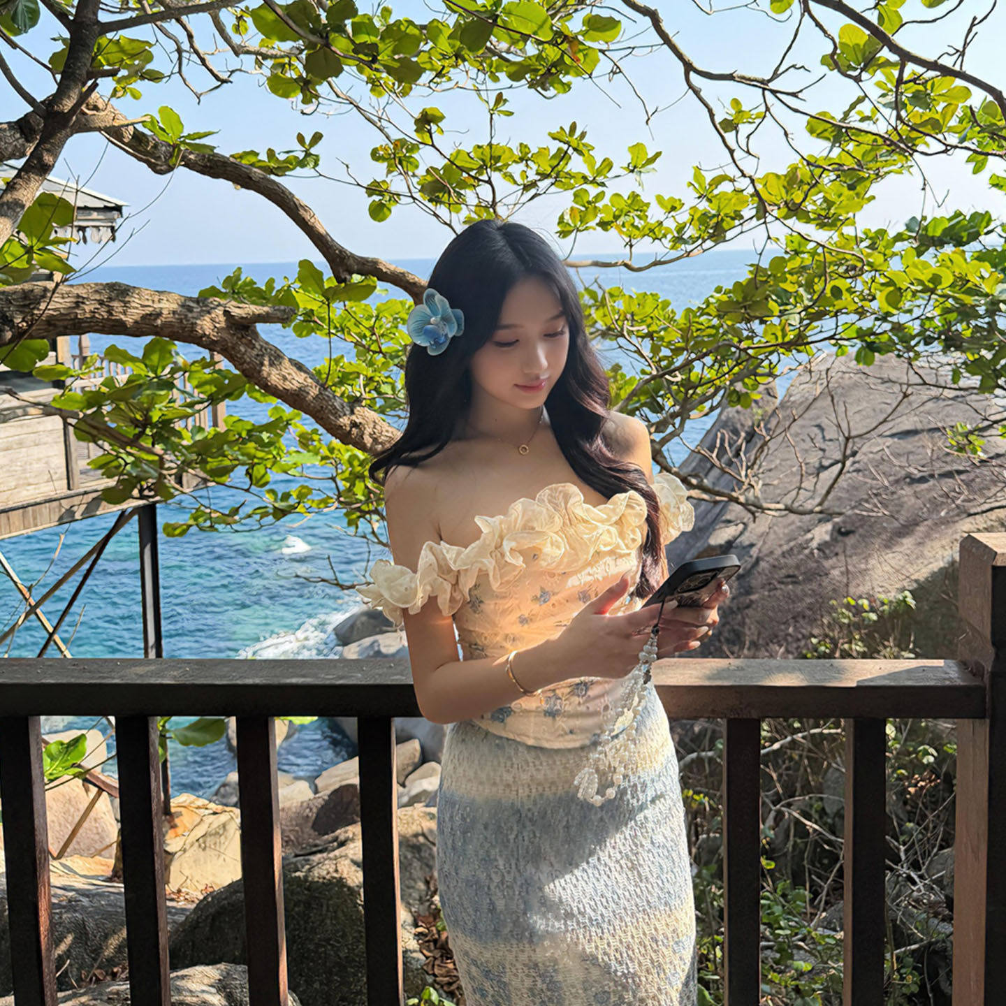 绝美多巴胺穿搭一整套渐层长裙女夏碎花抹胸上衣鱼尾半身裙两件套