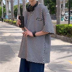Hong Kong style short sleeve T-shirt, loose trend, versatile 5 / 4 sleeve, retro check Pullover t