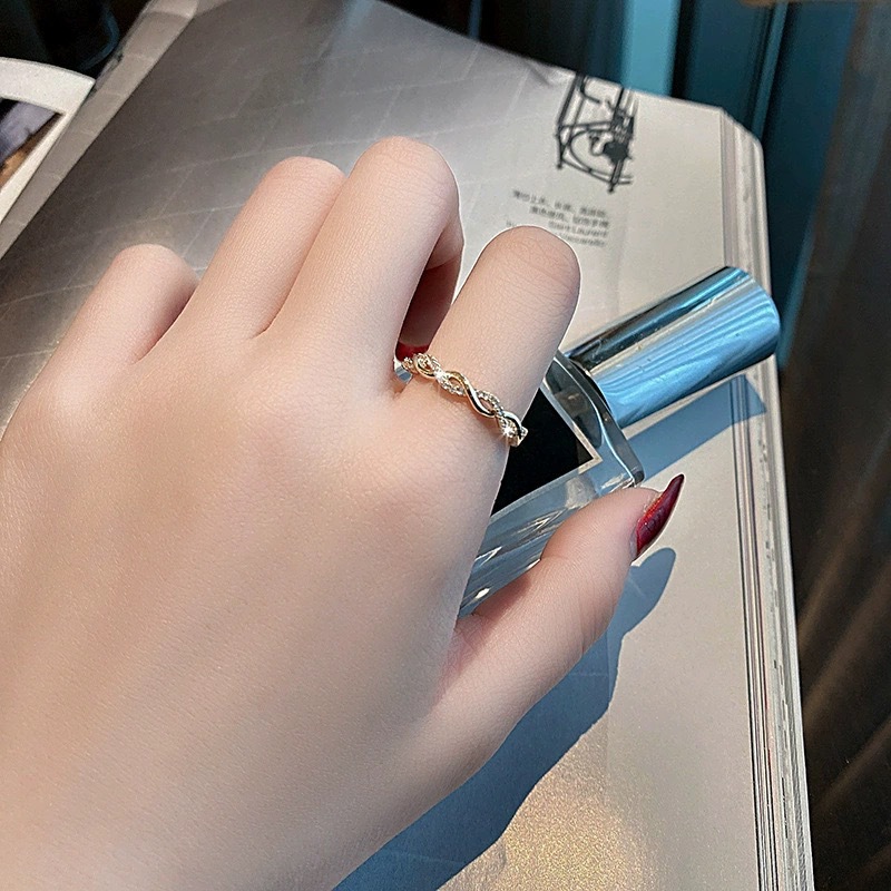 奥特莱斯折扣店撤柜清仓18K金满钻时尚麻花戒指女高级感百搭配饰